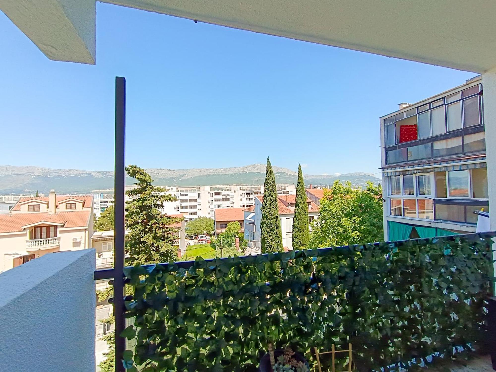 Retro Διαμέρισμα Σπλιτ Εξωτερικό φωτογραφία
